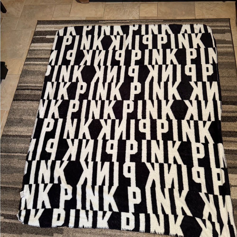 Pink By Victoria Secret Black and‎ White Fleece Blanket 59x60